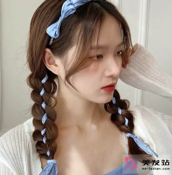 簡單好看扎發(fā)設計 輕松凸顯時尚氣質