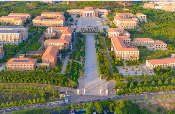 昆明市十大名校 云南師范大學(xué)第三，第一是綜合性大學(xué)