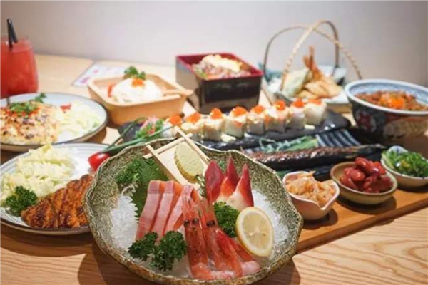 國內(nèi)最好的日本料理學(xué)院