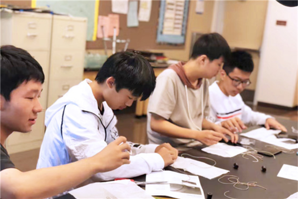 汕頭市十大教育培訓(xùn)機(jī)構(gòu)排名 新東方第三 第一在當(dāng)?shù)靥貏e出名