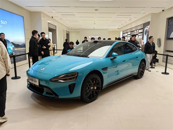 錯標SU7參數(shù) 小米連發(fā)三文硬懟！智己汽車向小米汽車致歉：專家稱錯誤低級