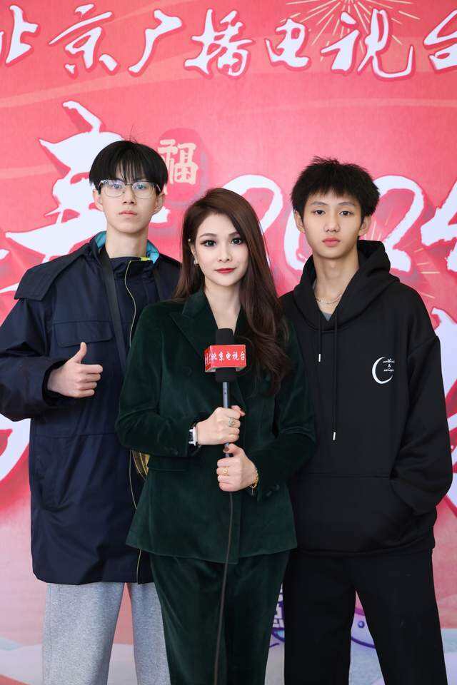 成凱欣攜手北京廣播電視臺《夢想總動員》，用歌曲《時光》講述追夢歷程