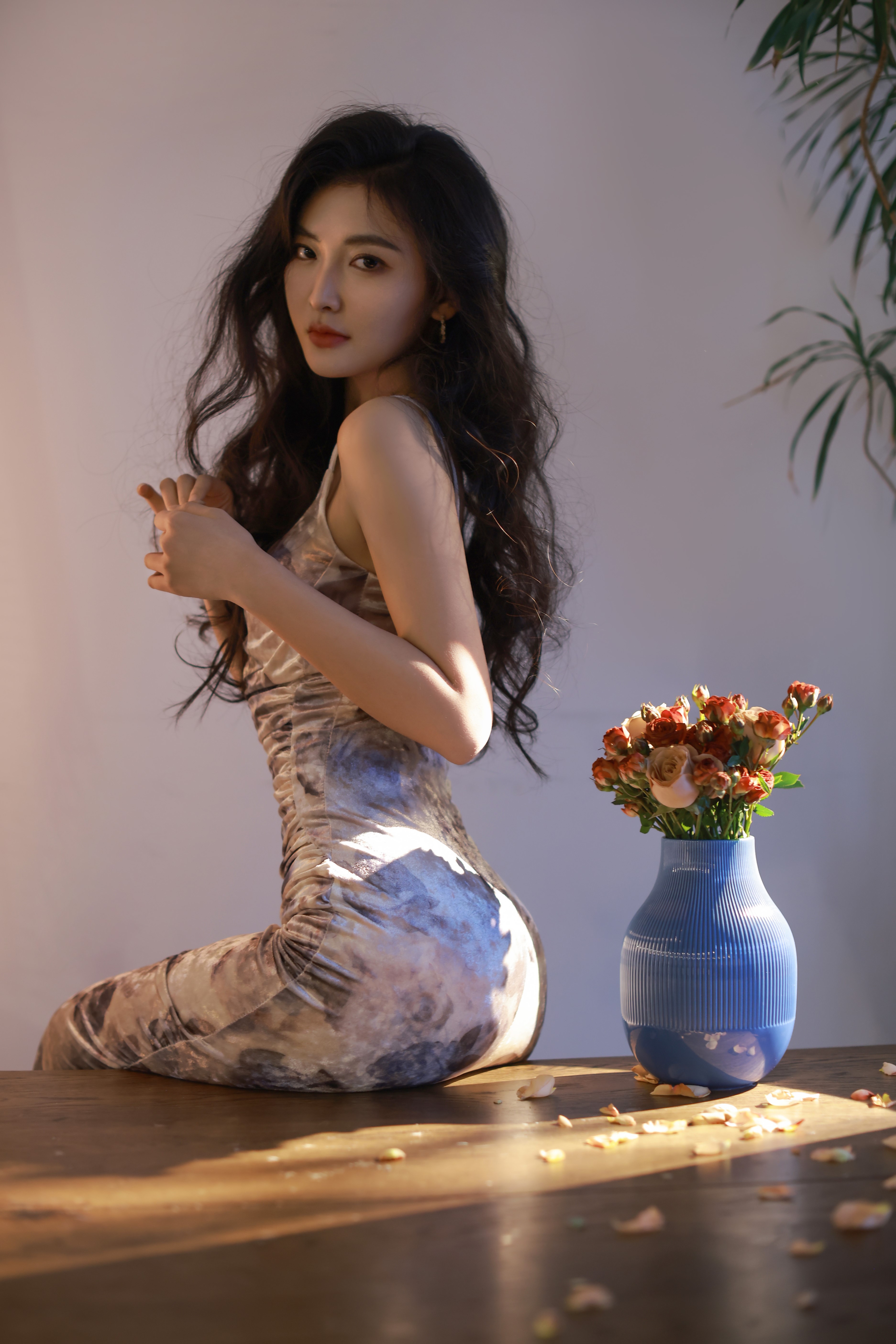 古裝互動(dòng)游戲《許愿，我要帶她們回現(xiàn)代》限時(shí)折扣價(jià)37.8元