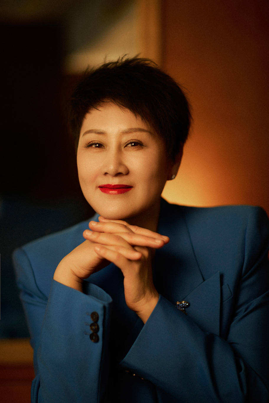 張凱麗、林永健、任魯豫獲學(xué)雷鋒志愿服務(wù)“四個(gè)100”最美志愿者表彰