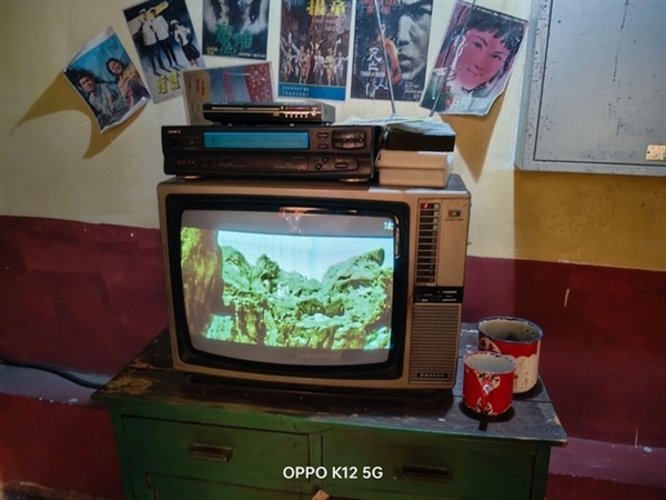 百瓦快充+5500mAh大電池同檔罕見(jiàn)！OPPO K12上手