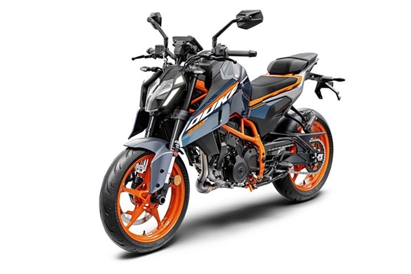 3萬(wàn)9千8！全新KTM 390 DUKE上市：?jiǎn)胃姿臎_程可彈射起步