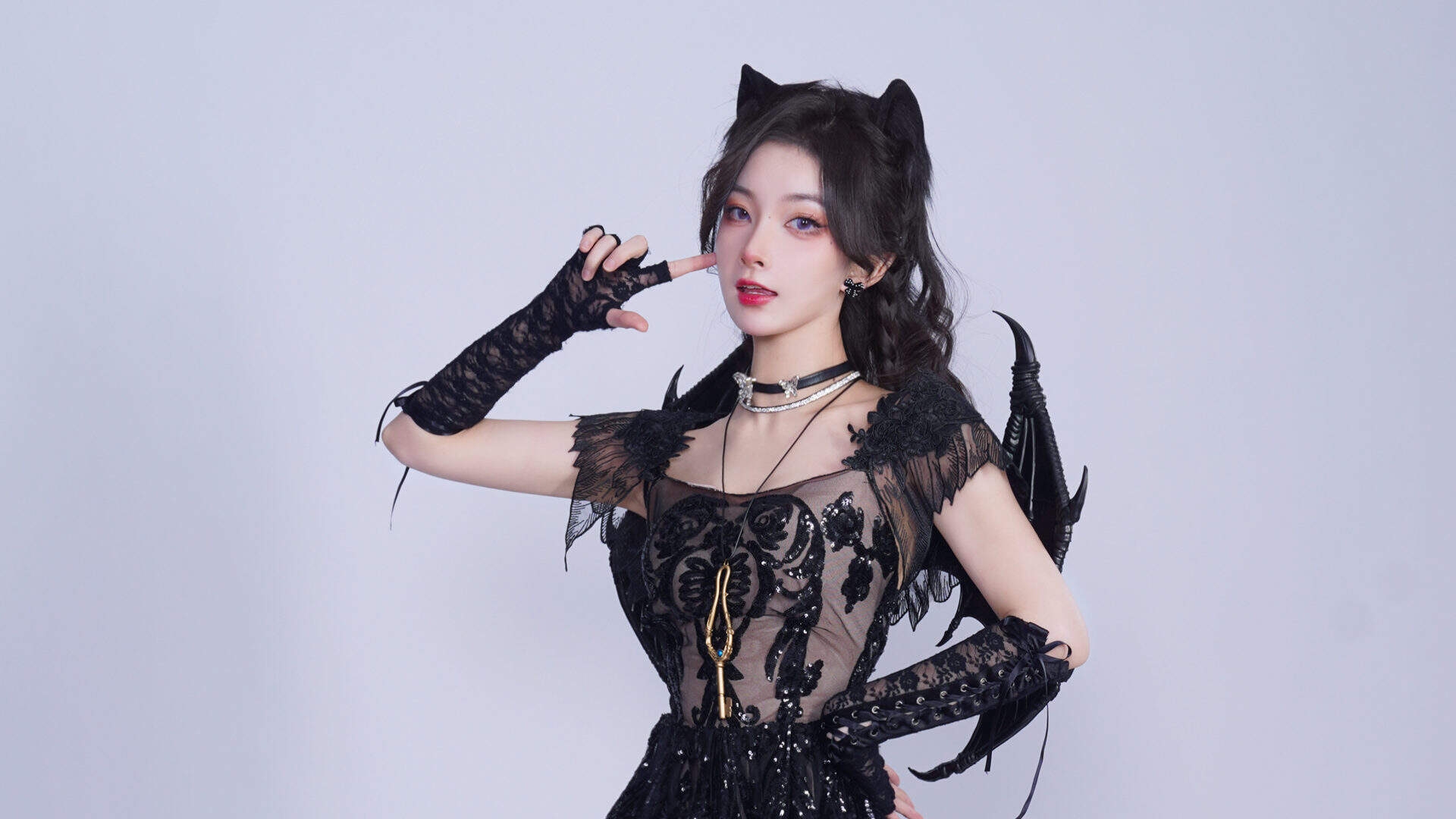 《美女，應(yīng)接不暇》：5月15日，Steam上的美女互動與AI技術(shù)結(jié)合新玩法