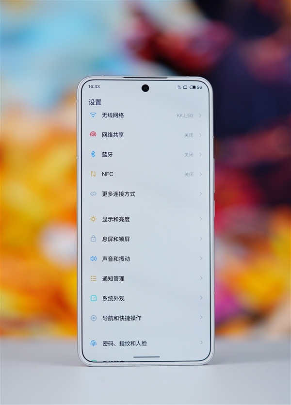 罕見純白面板！魅族21 Note圖賞