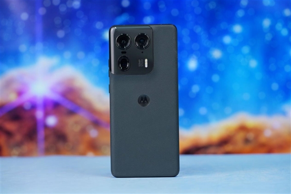moto首款A(yù)I旗艦！moto X50 Ultra圖賞