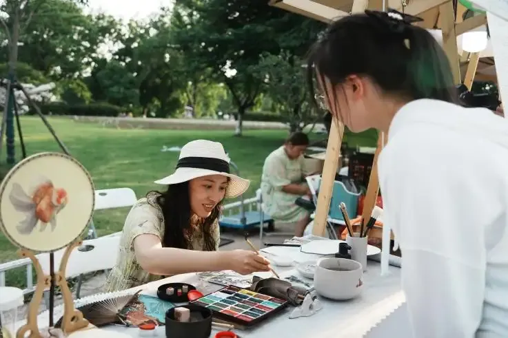 “玄武湖畔·夜美金陵嘉年華”正式開幕，共賞“博物之春”
