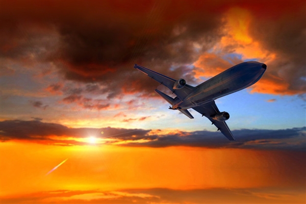 荷蘭機場一人卷入飛機發(fā)動機身亡 網(wǎng)友直呼擔(dān)心事情發(fā)生