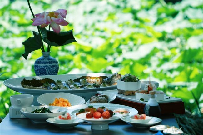 龍舟花燈船、非遺游園會、限定五黃宴……烏鎮(zhèn)景區(qū)端午活動上新