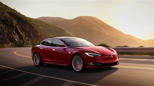 近6000輛存在安全問題！特斯拉召回Model3、S、X進(jìn)口車型 