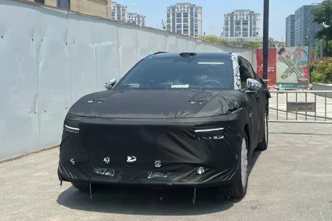 800V技術(shù)上車！極氪CX1E偽裝車曝光：年內(nèi)首發(fā)