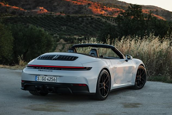 100萬起！新款保時捷911售價公布：首搭T-Hybrid混動系統(tǒng)