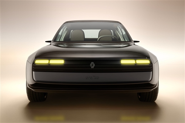 雷諾全新復(fù)古電動(dòng)概念車(chē)R17公布：設(shè)計(jì)來(lái)自1971年