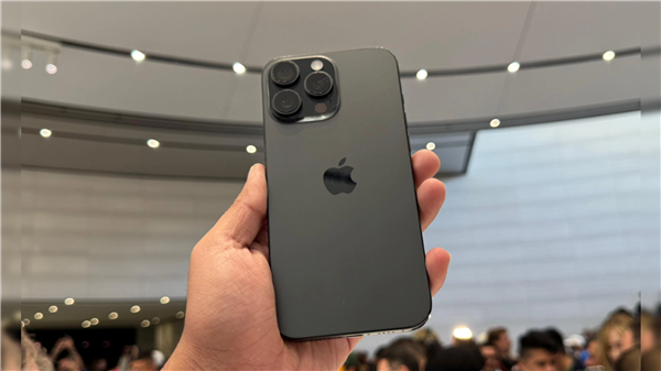 先別著急下結(jié)論！博主揭開iPhone 16 45W快充真相