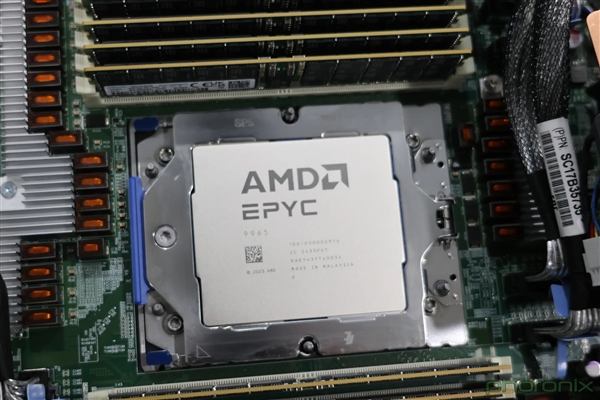 192核心384線程、5GHz起飛！AMD Zen5 EPYC首測：領(lǐng)先至強(qiáng)6幾乎40％