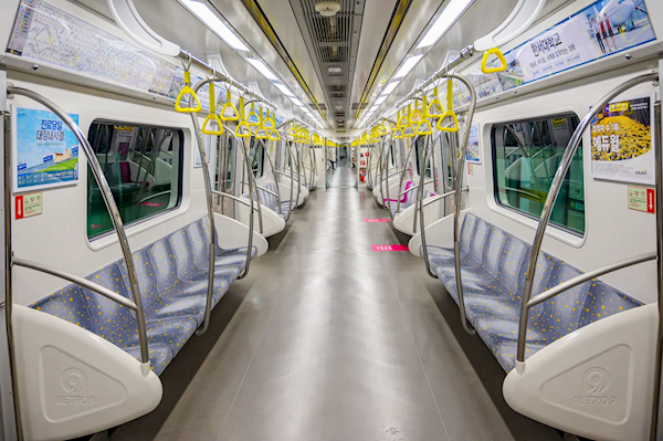 北京地鐵：將在站內(nèi)試行免洗快剪、面包店、快餐車