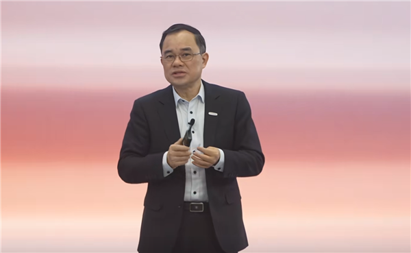 長(zhǎng)安汽車(chē)董事長(zhǎng)朱華榮：2024年被小米雷軍上了一課