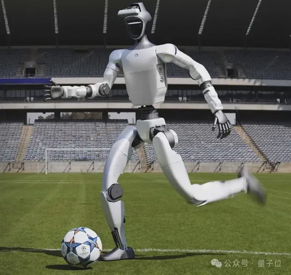 宇樹機器人讓中國足球沖入“世界杯”！網(wǎng)友：新技能可太長臉了