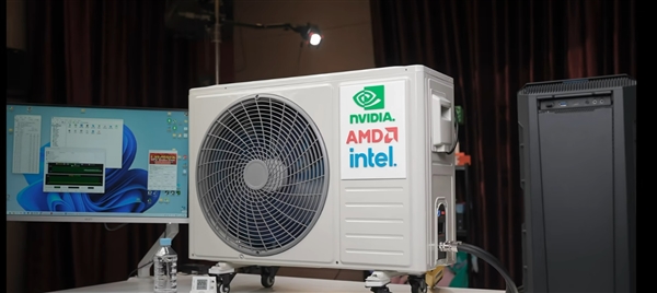 美女博主爆改家用空調(diào)外機給電腦降溫：散熱無敵了 RTX 5090絕配！