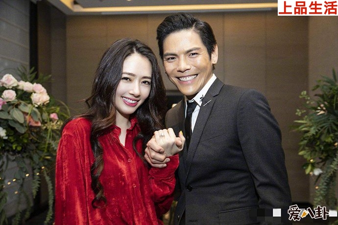 向佐郭碧婷兩人拿婚姻當(dāng)兒戲糊弄網(wǎng)友？