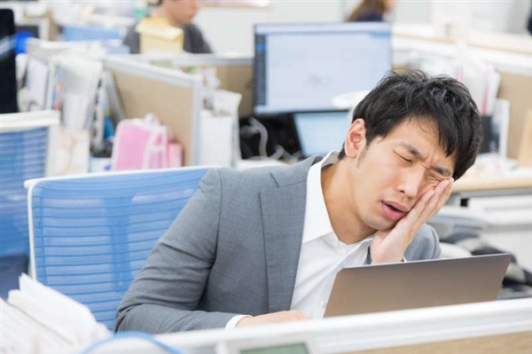 不準(zhǔn)加班 晚上9點(diǎn)強(qiáng)制下班！大疆沖上熱搜  “反內(nèi)卷”成共識(shí)